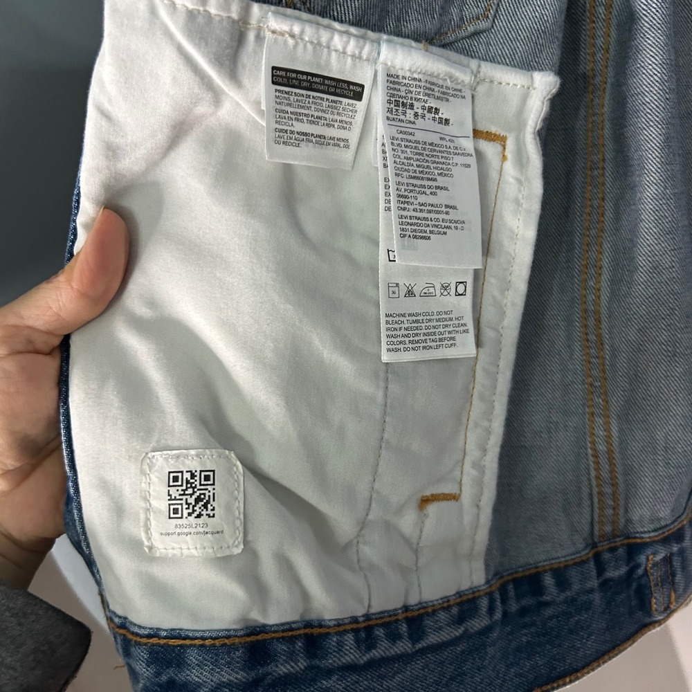 Levis Jacquard Denim Trucker Jacket Blue Medium Wash Womens Size Large L - Picture 8 of 8